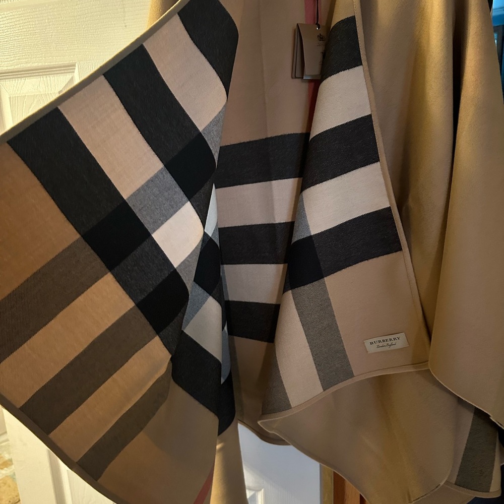 Burberry Beige and Black Plaid Wrap - Picture 11 of 11